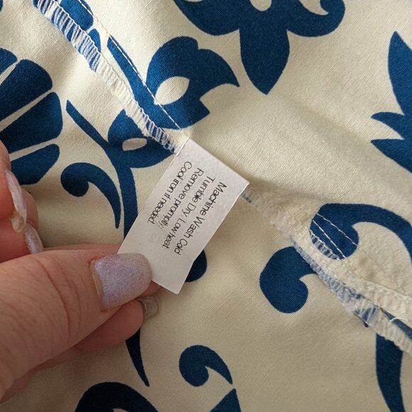 Kahala Boys’ Aloha Shirt – Blue & White Floral Print – Size L (10-12) - Picture 2 of 5